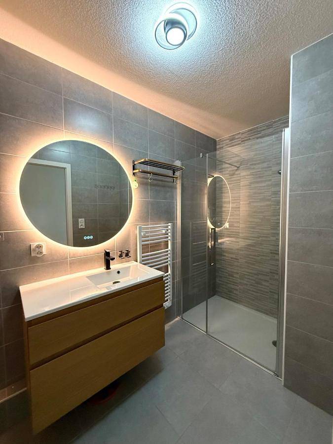 Gîte pour 6 personnes, avec vue sur le lac ainsi que vue et balcon à Ostwald - 3