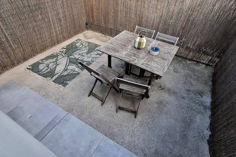 Apartamento entero, Apartment between land and sea, cosy and comfortable accommodation. in Poussan, Côte d'Améthyste