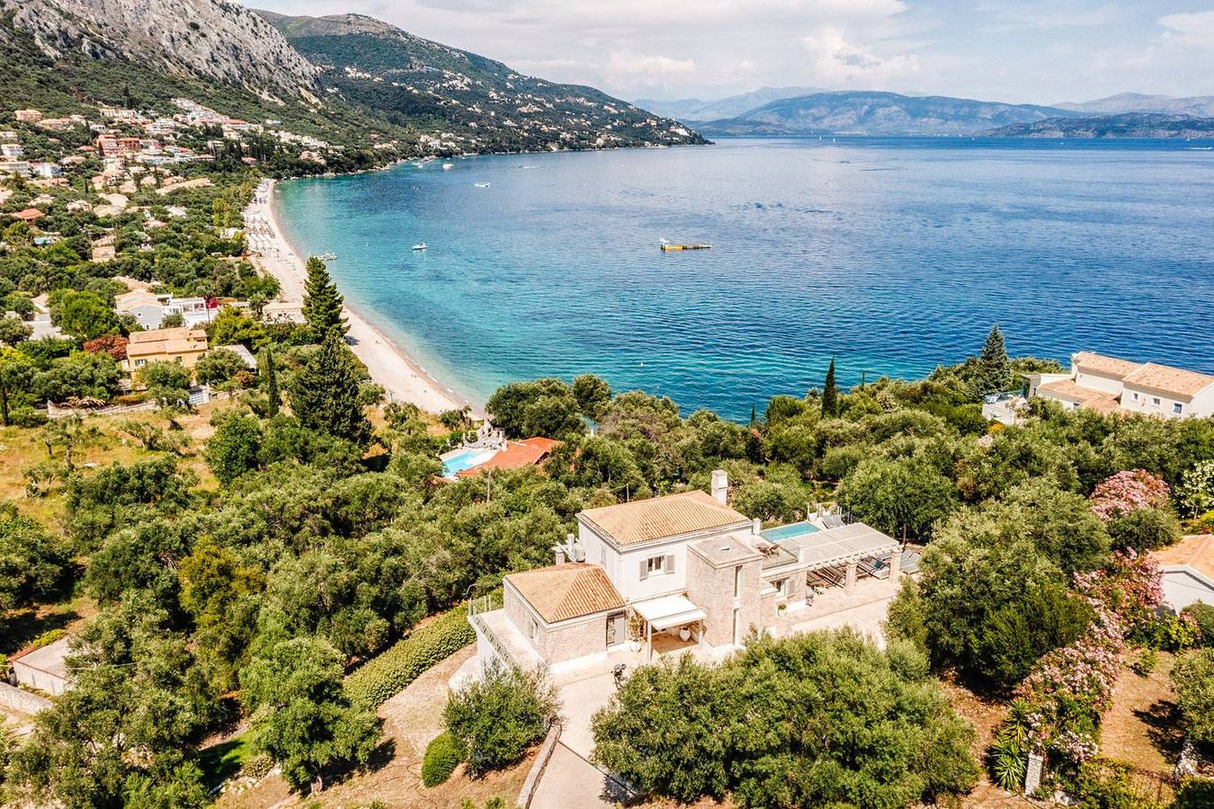 Villa Elia Mare in Mparmpati, Corfou