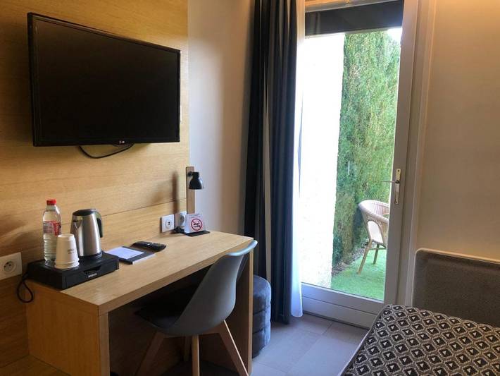 Hôtel pour 2 personnes, avec jardin et terrasse à Charlieu - 4