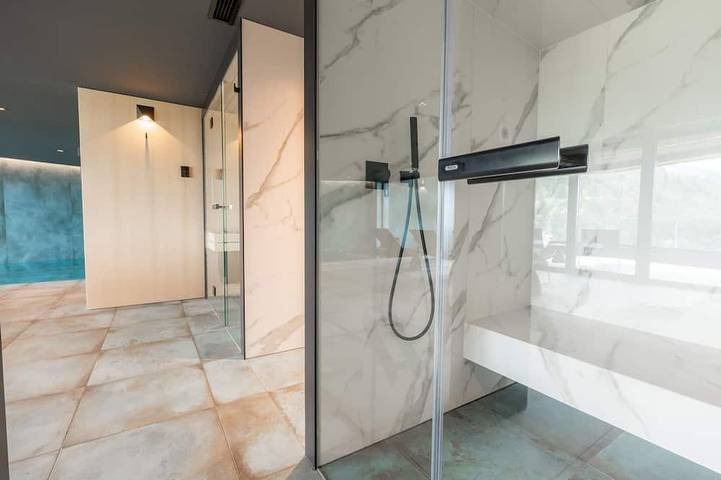 Location de vacances pour 8 personnes, avec sauna et jardin ainsi que jacuzzi et balcon, animaux acceptés dans Mošćenice - 3