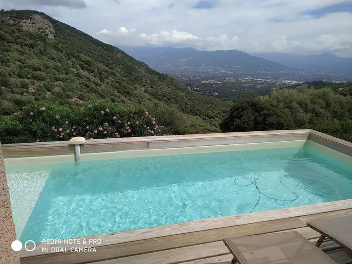 Casa de vacaciones para 6 personas, con jardín además de piscina y vistas, Familias con niños - 1