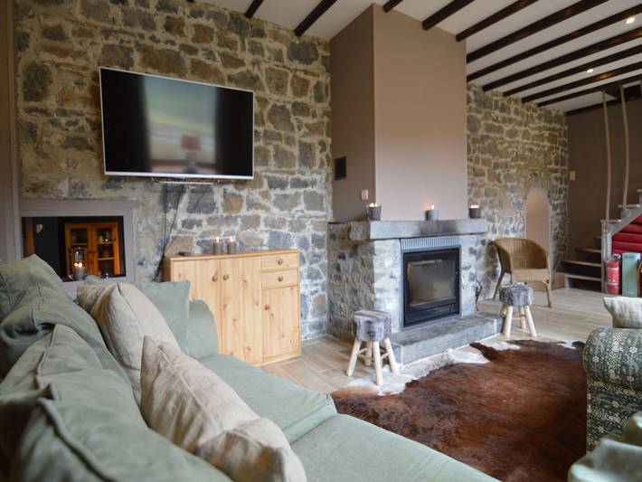 Location de vacances pour 9 personnes, avec jardin à Onhaye - 4