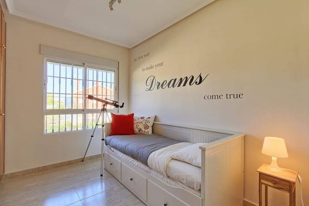 Luxury Villa 5 Stars With 6 Bedrooms, 4 Bathrooms and Private Pool in Fortuna, Murcia Binnenland