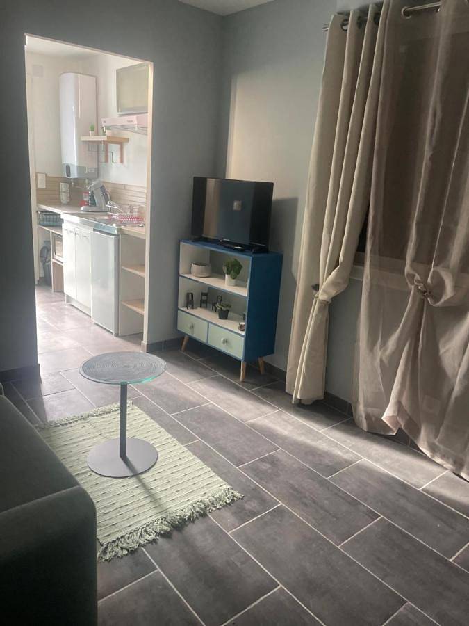 Appartement de vacances pour 2 personnes, avec Balcon et Jacuzzi ainsi que Terrasse et Jardin à La Réole