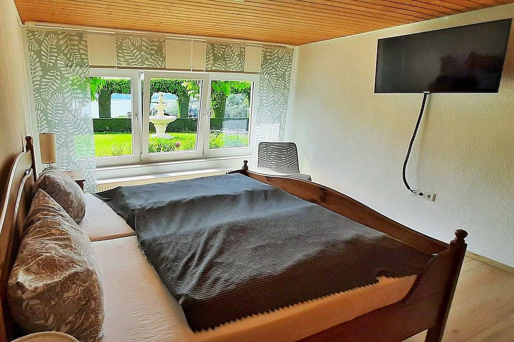 Ferienhaus am Seeblick Grill, Garten, Billard, Dart, Bike, Sauna bis 8 Personen in Driedorf, Lahn-Dill-Kreis
