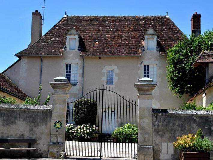 Maison de campagne pour 15 personnes, avec Terrasse et Jardin à Bossay-sur-Claise