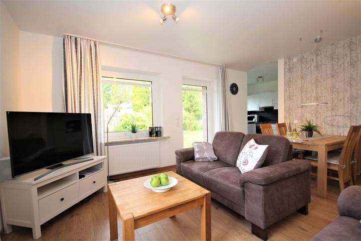 Ferienwohnung für 4 Personen, mit Terrasse und Garten in Westerdeichstrich