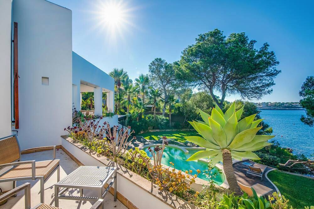Schönes Haus in Portopetro mit privatem Swimmingpool, der drinnen oder draußen. in Portopetro, Santanyí
