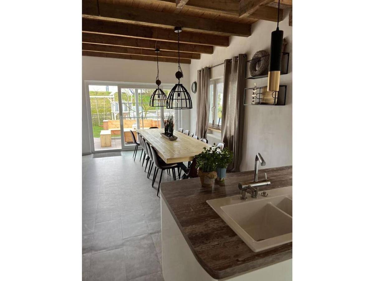Five-Bedroom Holiday Home in Hooksiel, Wangerland