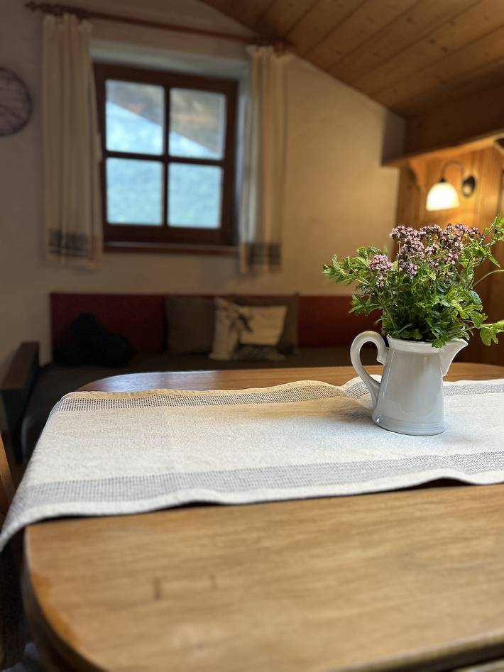 Ganze Ferienwohnung, Huberhof, Mettenham - Ferienwohnung für 3Pers. 60 qm, Wohnküche, Schlafzimmer, Dusche/Wc, WLAN in Schleching, Bayerische Alpen