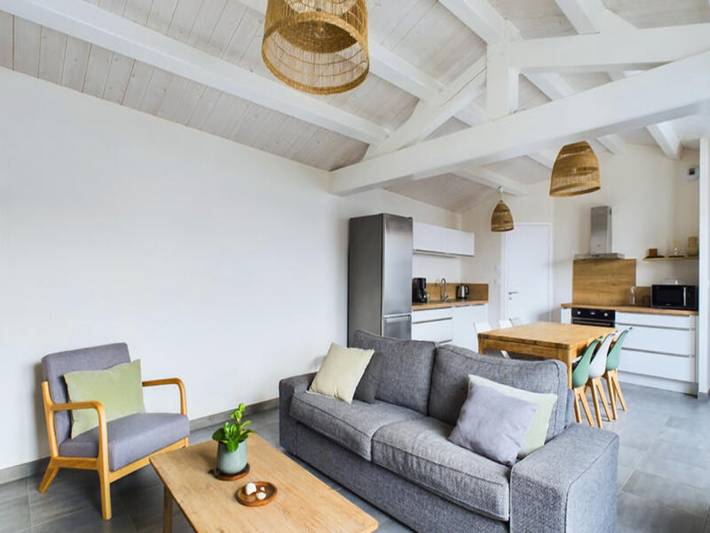 Gîte pour 7 personnes, avec jardin, adapté aux familles dans Plage De La Bosse L Epine - 2