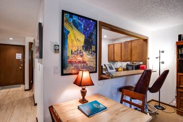 Vacation Rental for 4 Guests in Glacier, North Cascades National Park, Picture 4