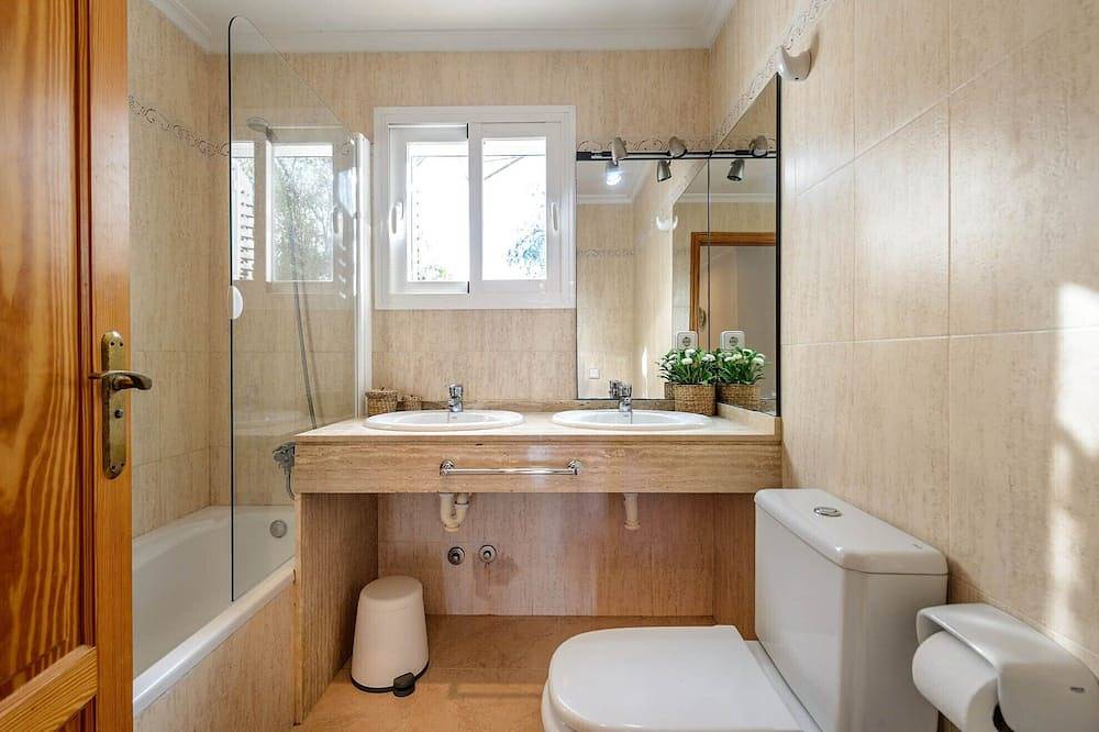 Villa Suki: Outstanding location and value in Sant Jordi de ses Salines, Sant Josep de sa Talaia