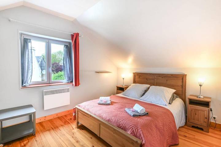 Location de vacances pour 6 personnes, avec jardin à Vaux-sur-Aure - 4