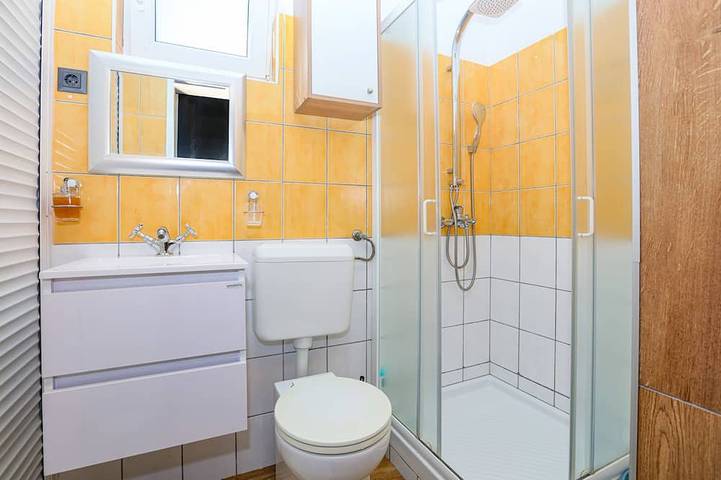 Ganze Wohnung, Studio Appartement am Strand Zablace, Sibenik in Sibenik, Šibenik-Knin