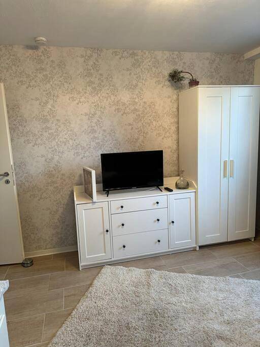 Ganze Wohnung, Ferienwohnung Zum Wäldchen in Haiger, Naturpark Lahn-Dill-Bergland