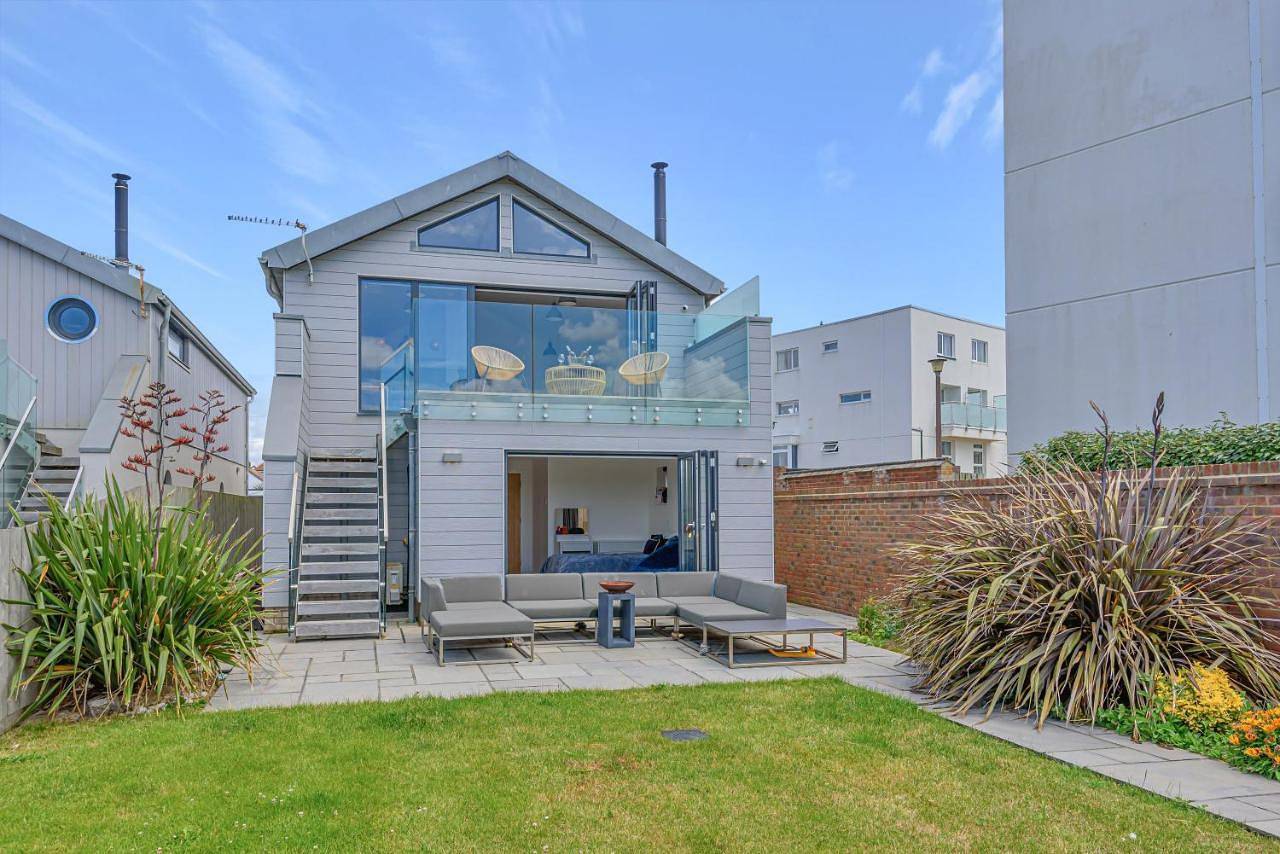 Villa with Sea View in West Wittering, West Sussex