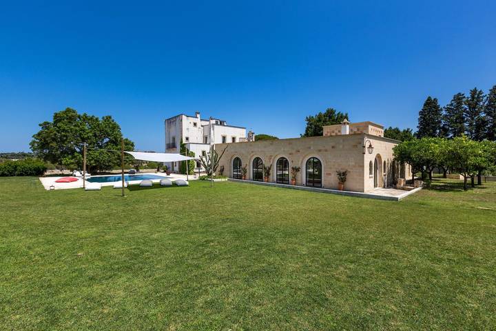 Manoir pour 14 personnes, avec piscine ainsi que sauna et jardin à Lecce - 2