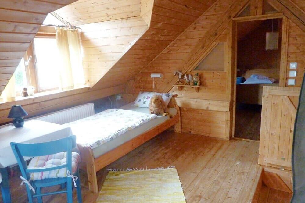 Ganze Wohnung, Ferienidylle \"Wohnung Rosenstiege\" auf alten Bauernhof – Ruhe, Charme, Natur in Tiefenbach (Niederbayern), Passauer Land