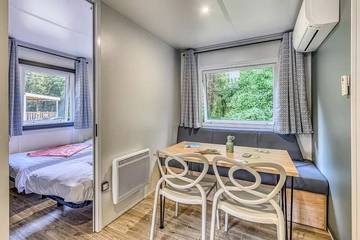 Camping pour 4 Personnes dans Parentis-en-Born, Côte d’Argent, Photo 4