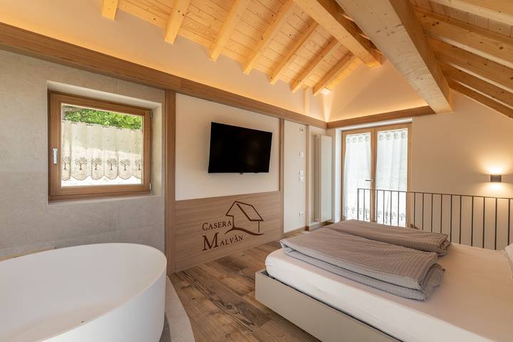 Casera Malvan in Belluno, Carnic Prealps