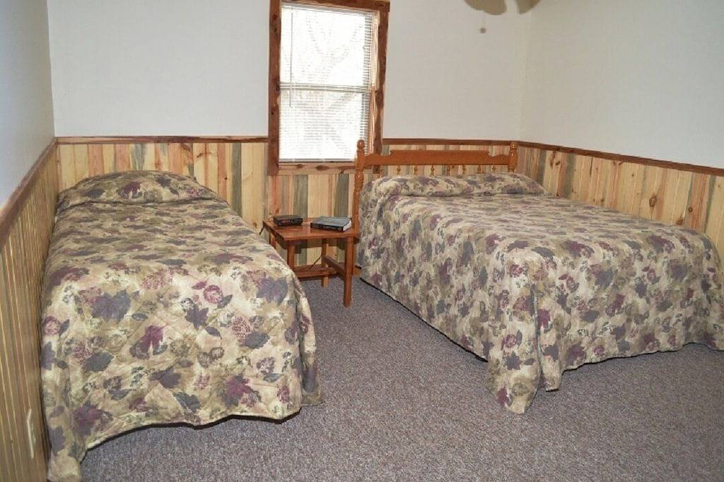 Solarium 4 Schlafzimmer 2 Bad Kabine # 16 am Patoka Lake im südlichen Indiana in Patoka Lake