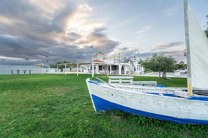 B&b per 2 persone, con Balcone e Terrazza nonché Giardino e Panorama in Cagliari e Dintorni
