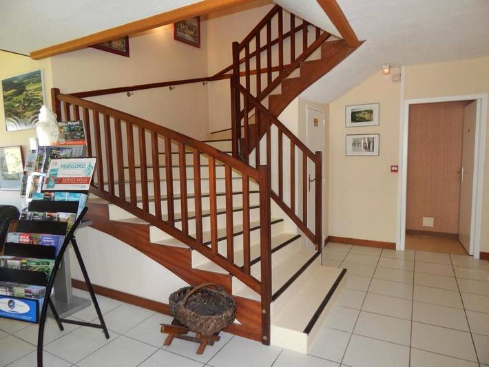 Hôtel pour 2 personnes, avec piscine et jardin, animaux acceptés à Thonac - 2