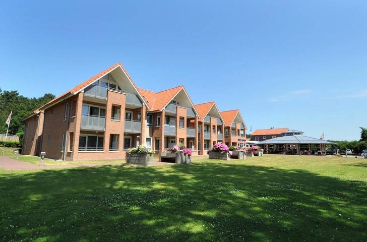 Hotel voor 2 personen, with Balkon and Terras as well as Tuin and Sauna in West-Terschelling