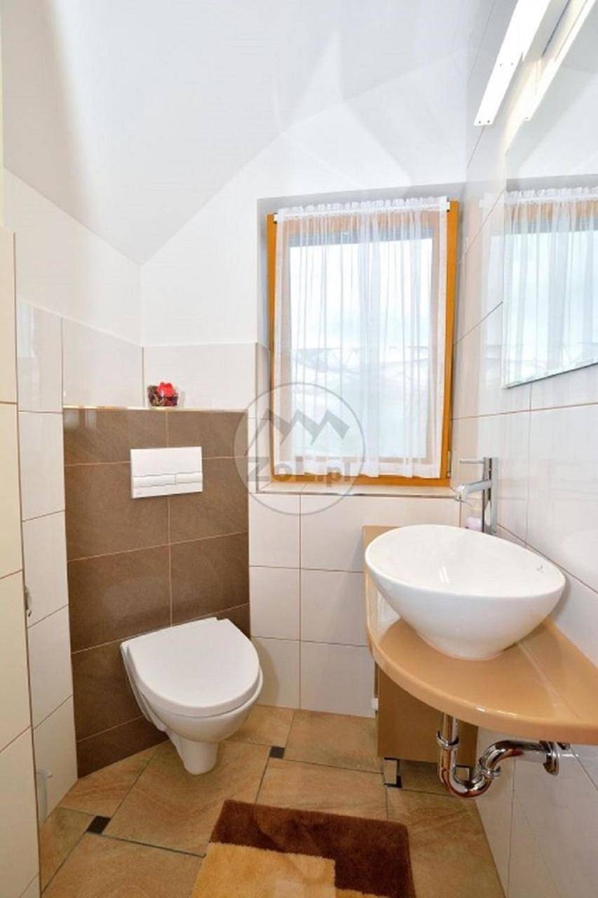 Toporowe Domki w Chochołowskiej in Witów, Karpaty (Polska)
