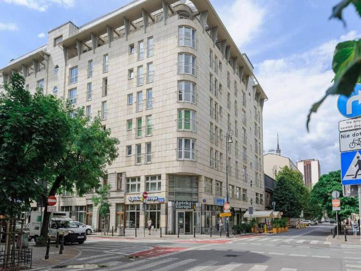 Apartament wakacyjny dla 10 osób, z Balkon/ taras i Taras oraz Ogród w Warszawa