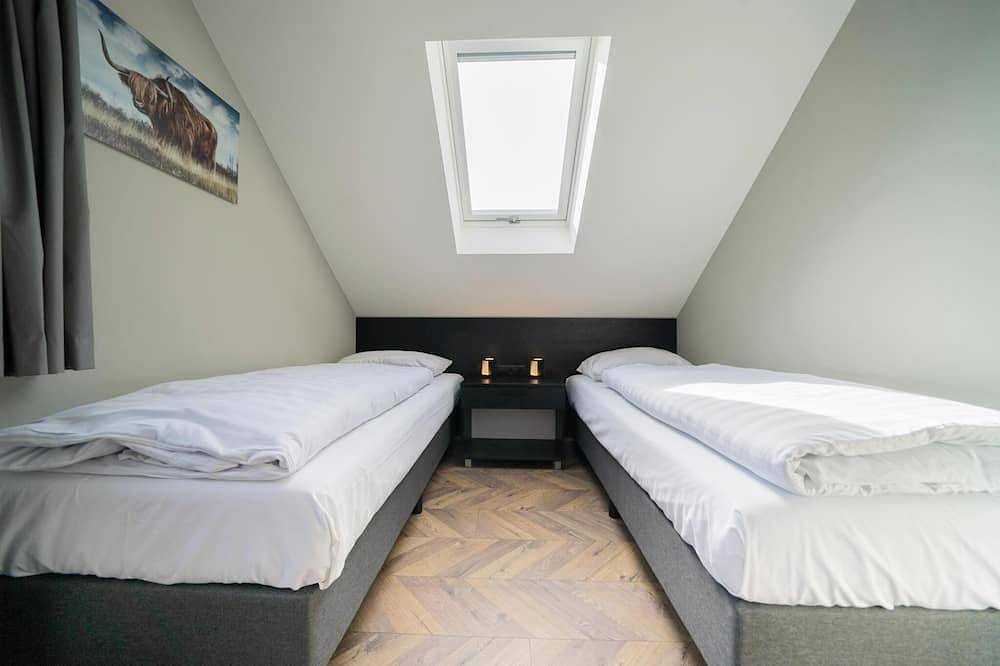 Villa with 4 bedrooms, 2 bathrooms and a terrace in Kampen, Veluwemeer