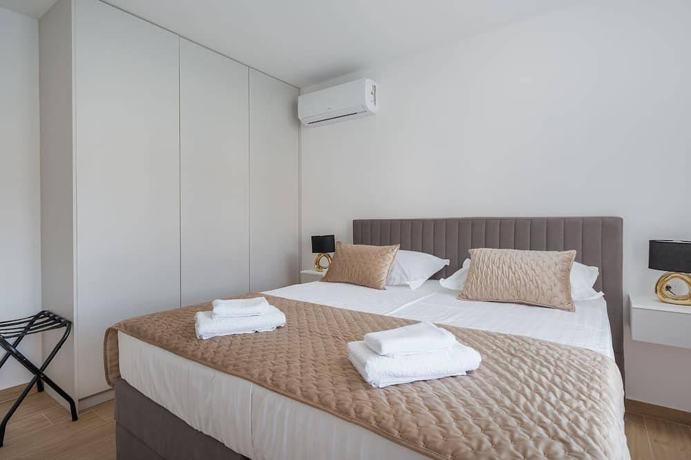 Villa Senka - Four Bedroom Villa in Rogotin, Dubrovnik-Neretva