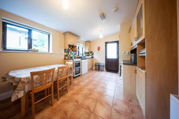 Gîte pour 5 personnes, avec terrasse à Oranmore - 4