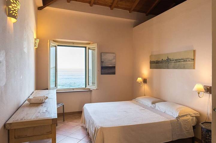Ganze Wohnung, Apartment mit Meerblick-Terrasse in Alghero Vecchia, Sardinien
