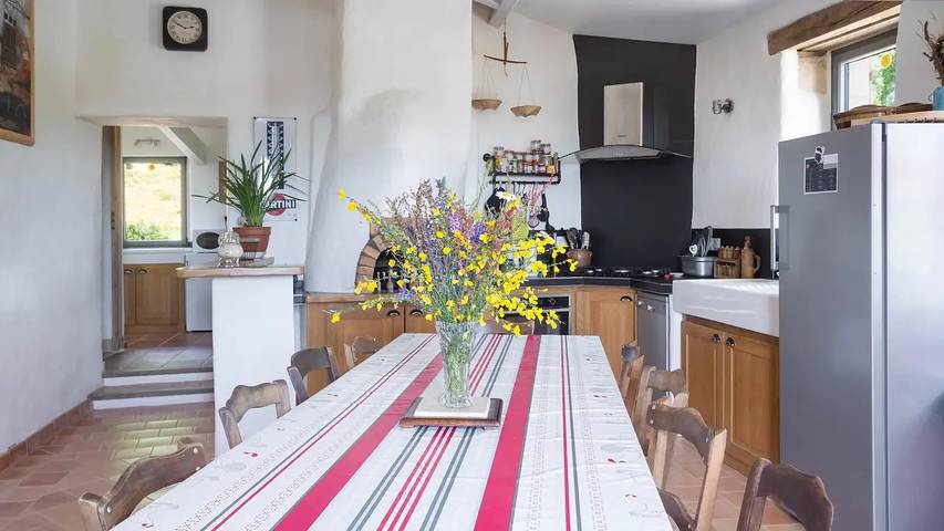 Location de vacances pour 7 personnes, avec jardin, animaux acceptés à Mazeyrolles - 2