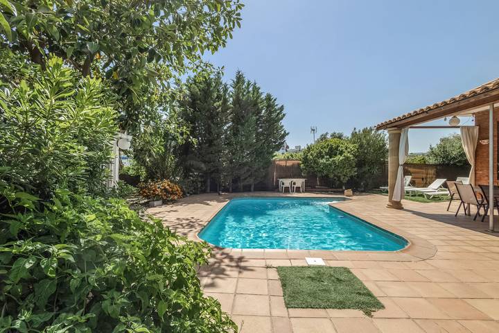 Chalet para 10 personas, con jardín en Provincia de Barcelona - 2