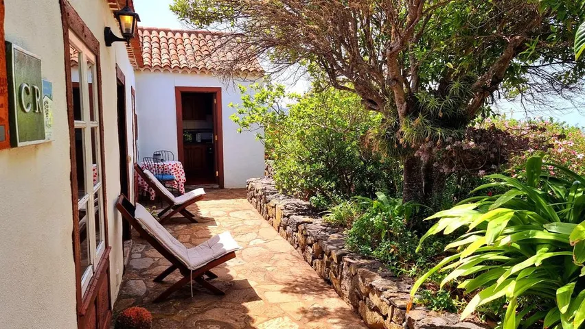 Casa rural para 4 personas, con jardín - 1