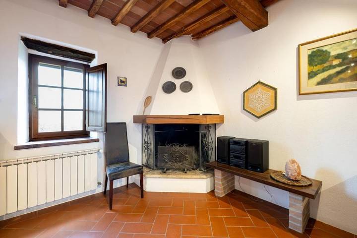 Gîte pour 6 personnes, avec vue et piscine à Monti (Toscane) - 2