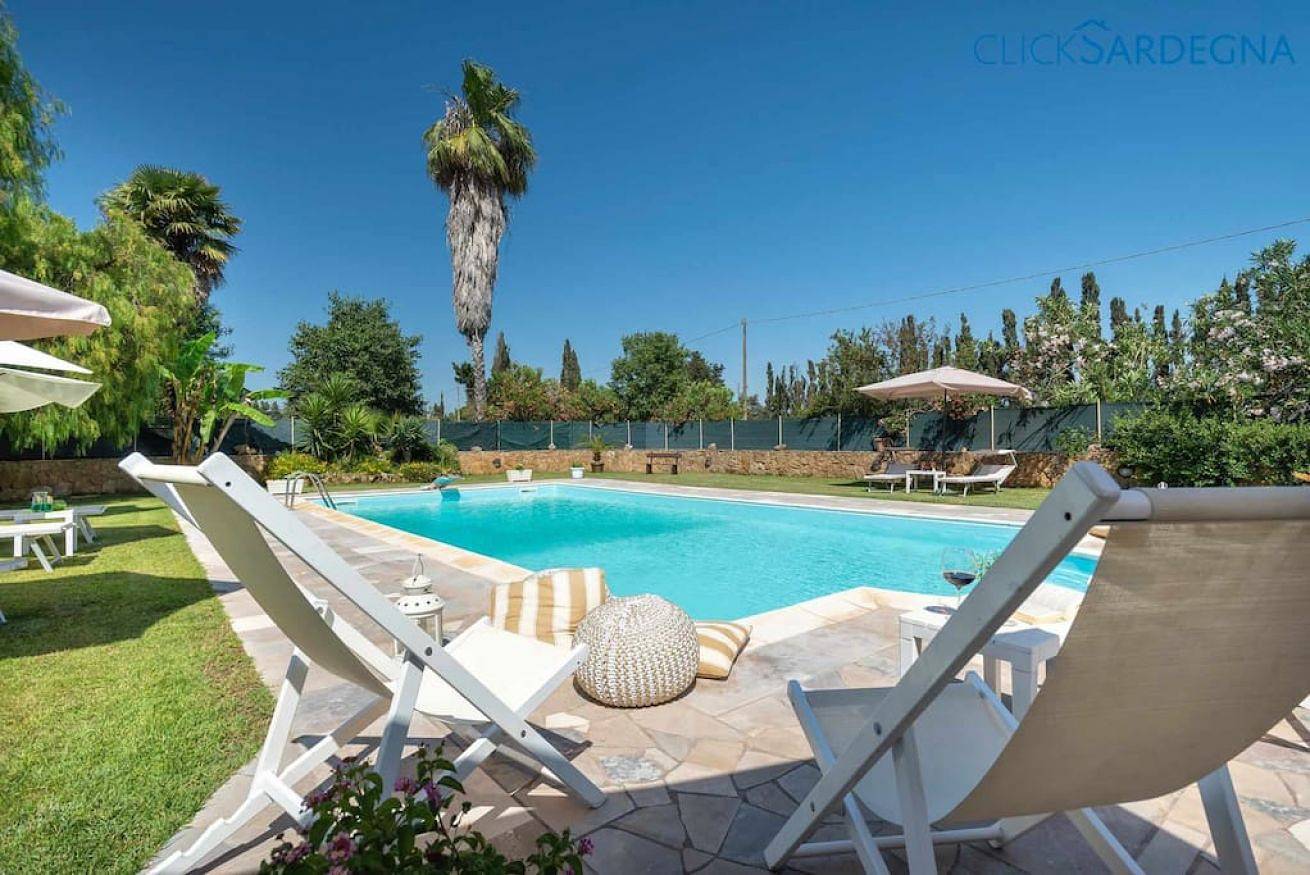 Villa Sporting: Tennisplatz, Schwimmbad, Fußballplatz in Strandnähe in Sassari Provinz