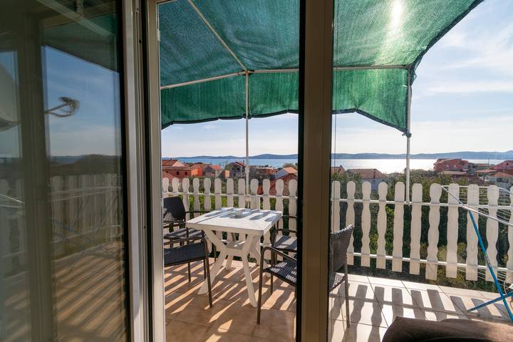 Ferienwohnung für 5 Personen, mit Balkon/Terrasse in Bibinje
