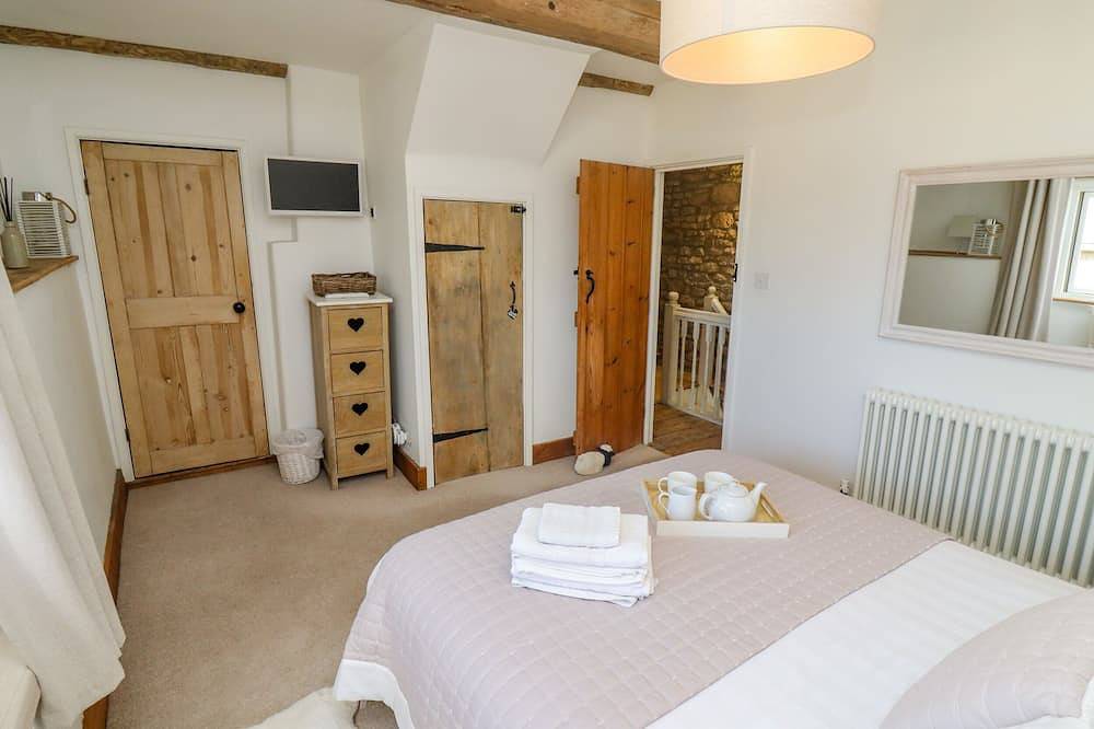 Chippy Cottage, family friendly, with open fire in Chipping Norton in Chipping Norton, Oxfordshire