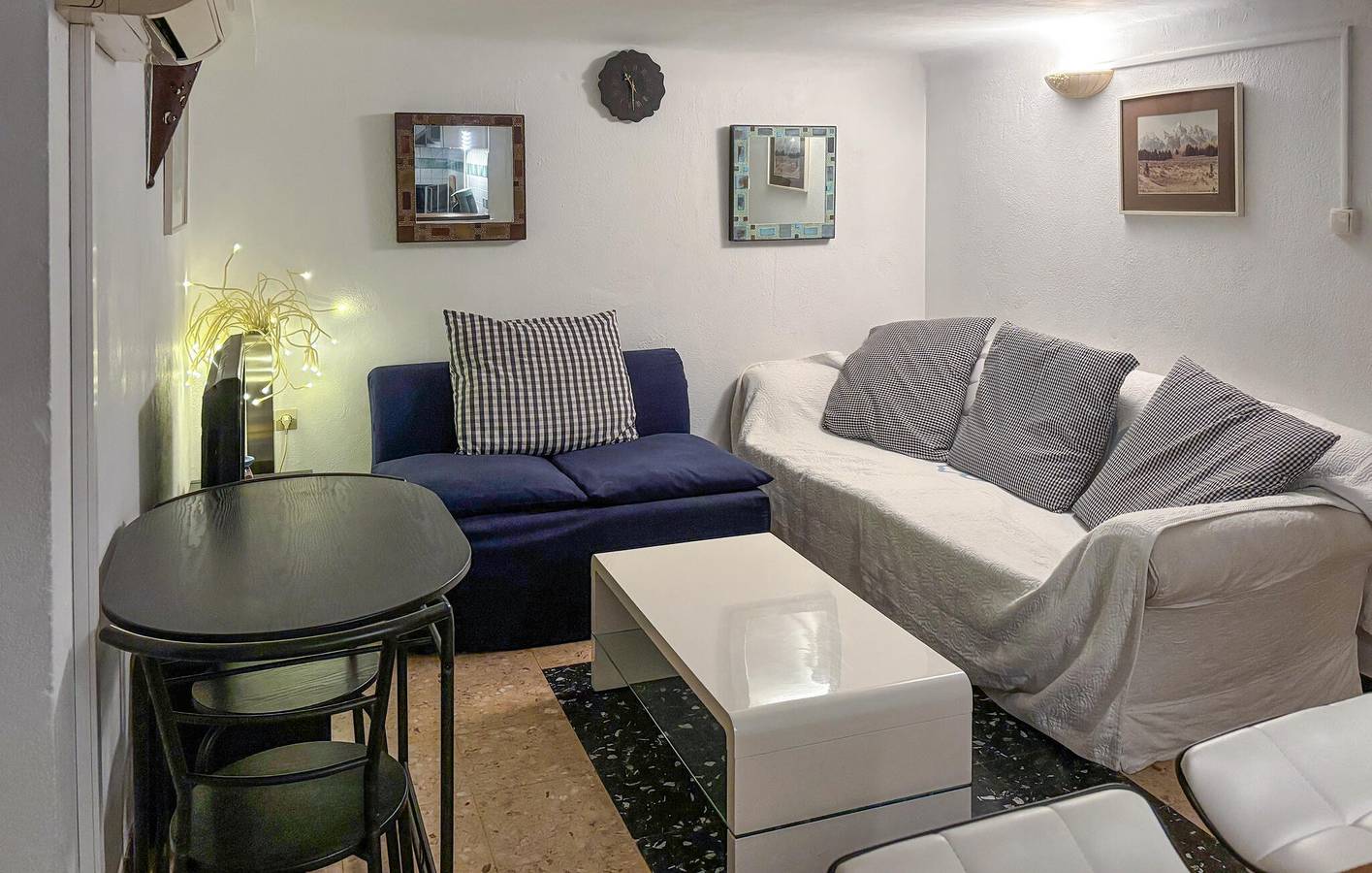 Apartamento vacacional entero, Apartamento con terraza junto a la piscina - 2 km de la playa in Port Cogolin, Cogolin