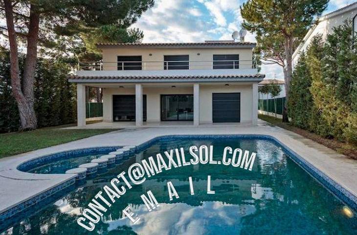 Villa pour 10 personnes, avec jardin ainsi que terrasse et piscine à Platja d'Aro - 2