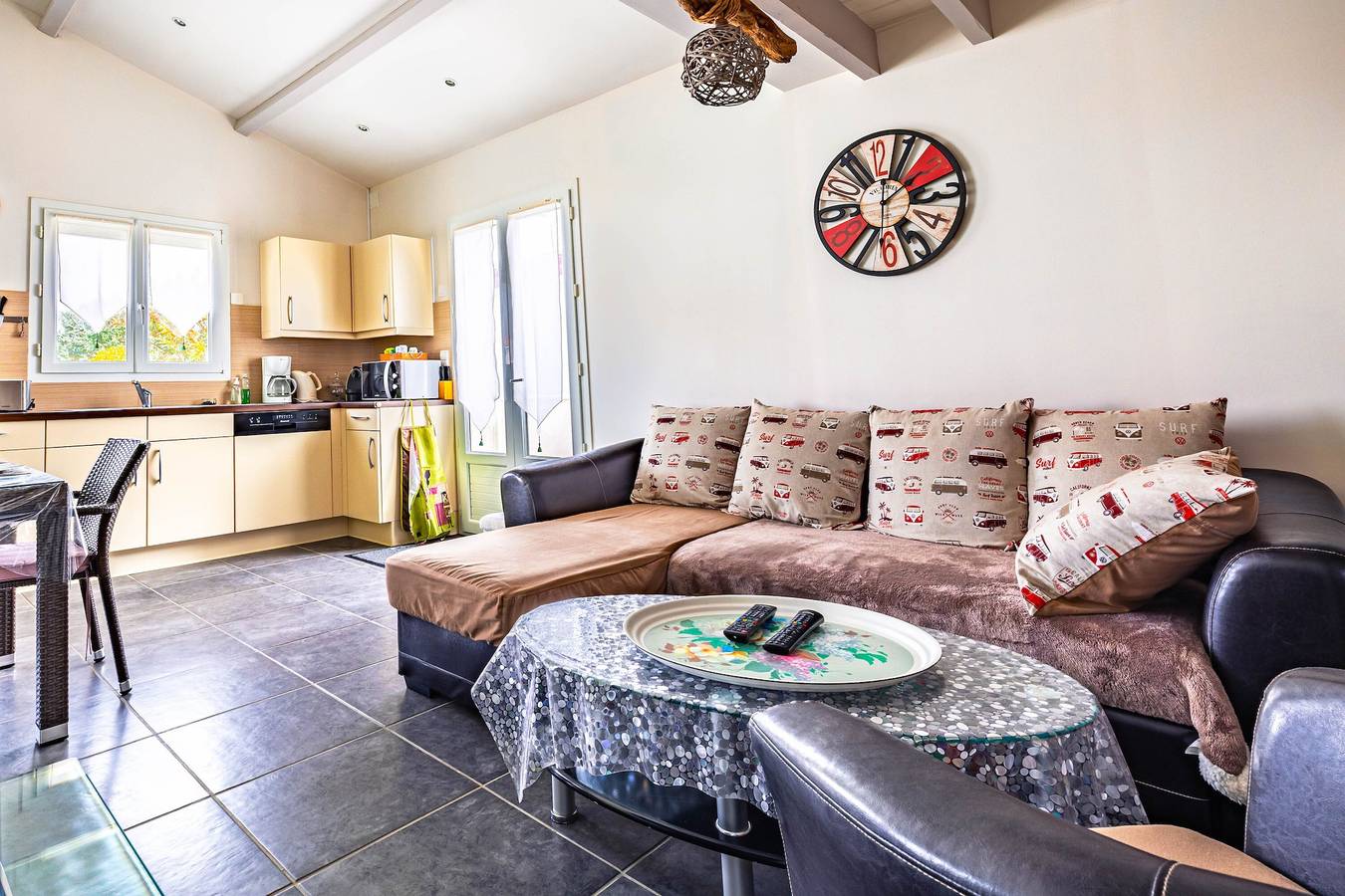 Agradable casa de vacaciones con terraza privada y jardín propio in Le Château-d'Oléron, Côte de Beauté