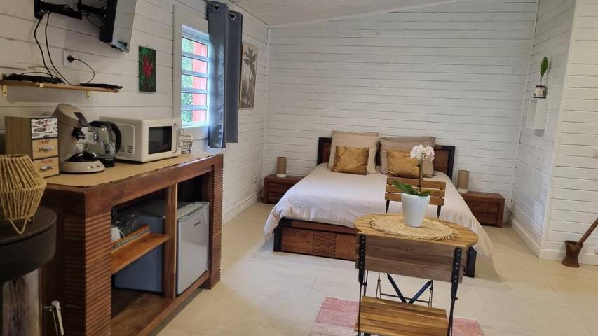 Appartement de vacances pour 3 personnes, avec vue ainsi que jardin et terrasse