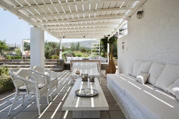 Villa for 6 People in Naousa, Paros, Photo 2
