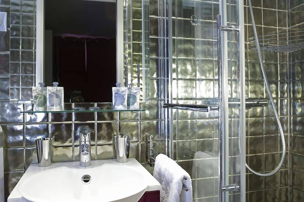 Appartement entier, Design & Appartement de luxe dans le Coeur du Marais A / C - 2 minutes du métro in Paris 4e Arrondissement, Paris