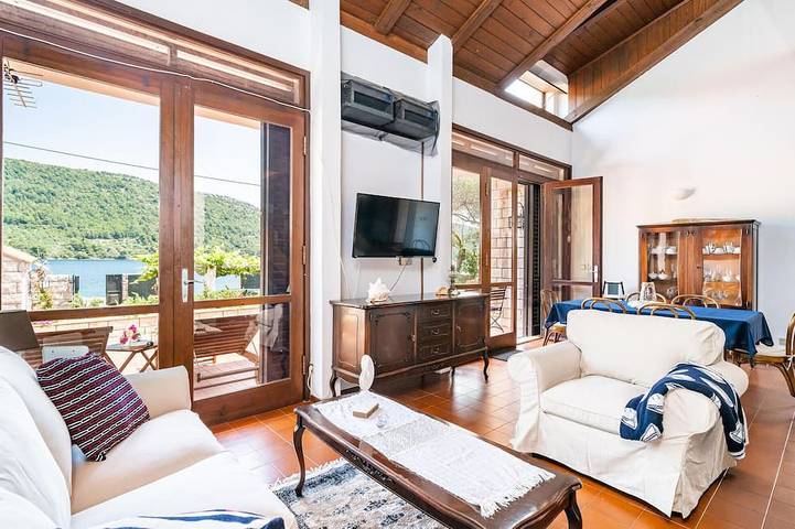 Schönes Haus mit 2 Schlafzimmern in Ston in Ston, Dubrovnik-Neretva